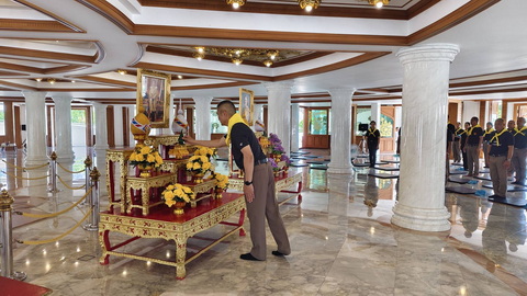 อก010469_12.jpg